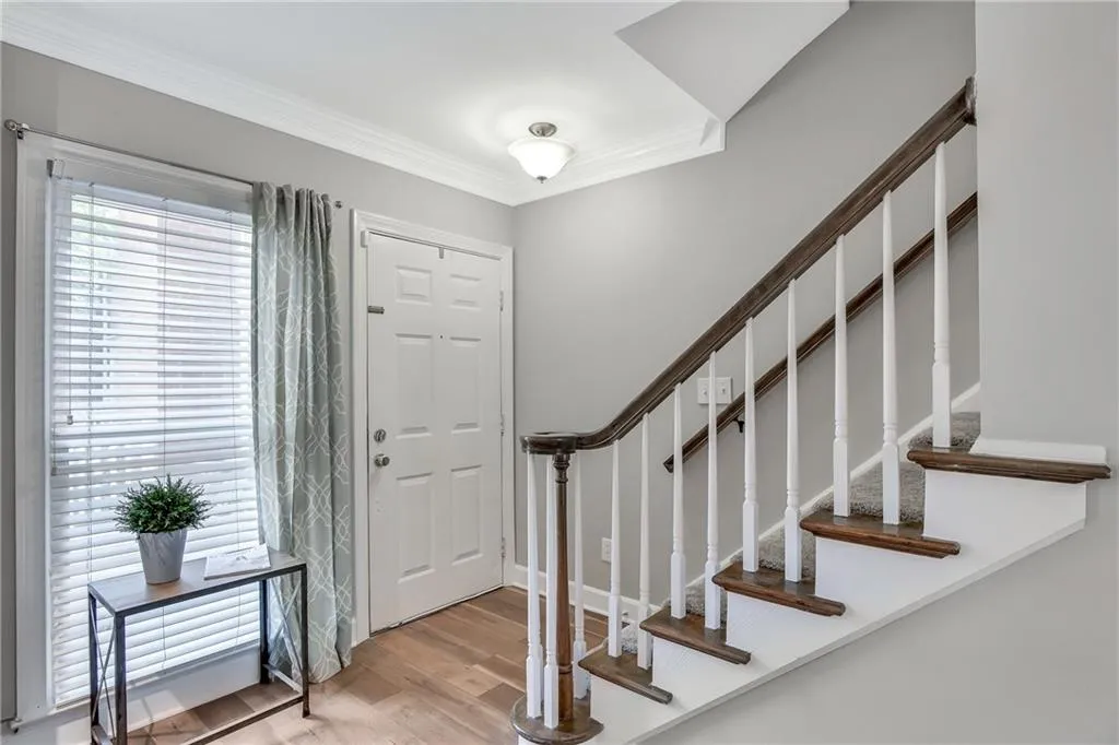 7500 Roswell Road Unit 30, Sandy Springs, Georgia 30350, 2 Bedrooms Bedrooms, ,2 BathroomsBathrooms,Residential,Sold,7500 Roswell Road Unit 30,6596566