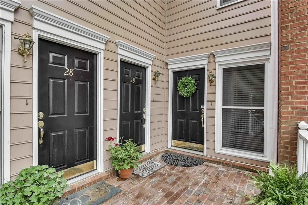 7500 Roswell Road Unit 30, Sandy Springs, Georgia 30350, 2 Bedrooms Bedrooms, ,2 BathroomsBathrooms,Residential,Sold,7500 Roswell Road Unit 30,6596566