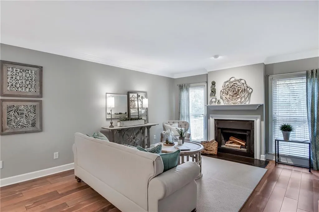 7500 Roswell Road Unit 30, Sandy Springs, Georgia 30350, 2 Bedrooms Bedrooms, ,2 BathroomsBathrooms,Residential,Sold,7500 Roswell Road Unit 30,6596566