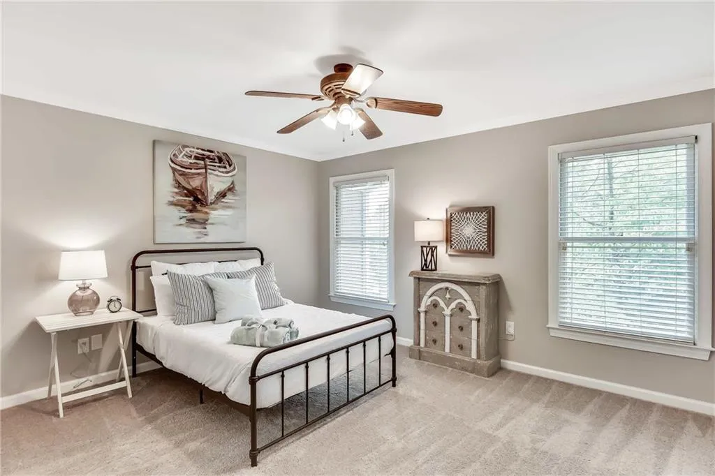 7500 Roswell Road Unit 30, Sandy Springs, Georgia 30350, 2 Bedrooms Bedrooms, ,2 BathroomsBathrooms,Residential,Sold,7500 Roswell Road Unit 30,6596566