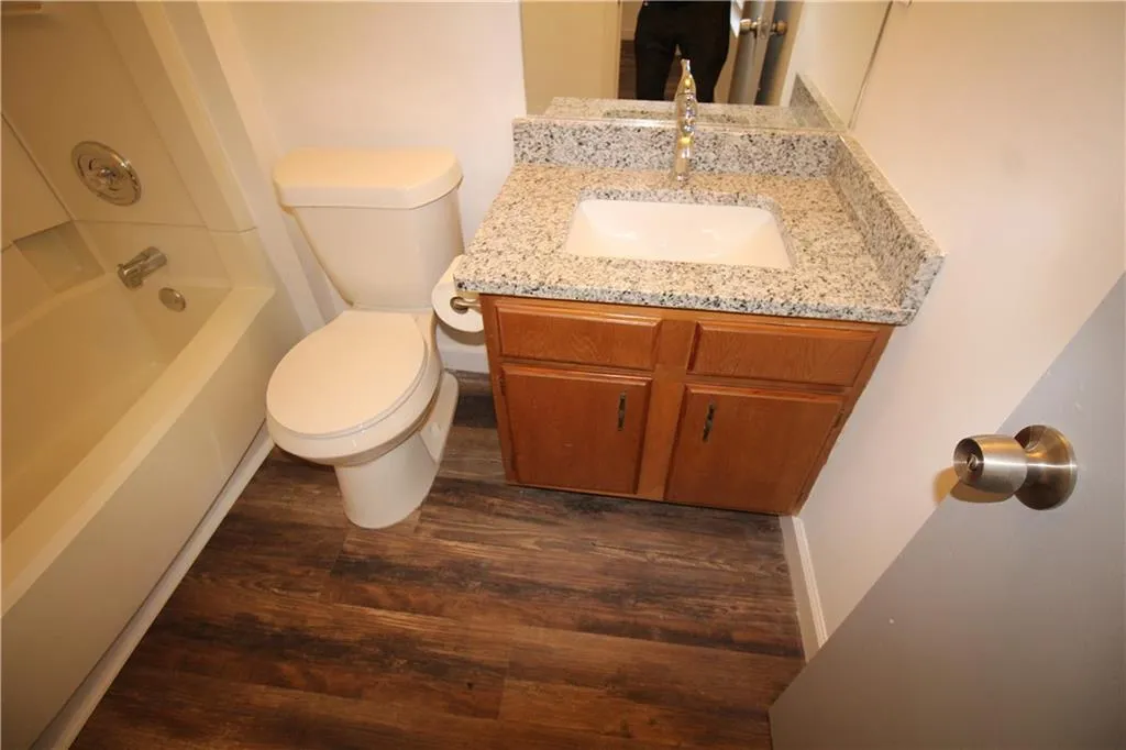 3107 Queen Anne Court, Sandy Springs, Georgia 30350, 2 Bedrooms Bedrooms, ,2 BathroomsBathrooms,Residential,Sold,3107 Queen Anne Court,7159803