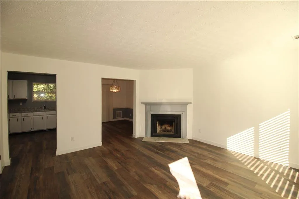 3107 Queen Anne Court, Sandy Springs, Georgia 30350, 2 Bedrooms Bedrooms, ,2 BathroomsBathrooms,Residential,Sold,3107 Queen Anne Court,7159803