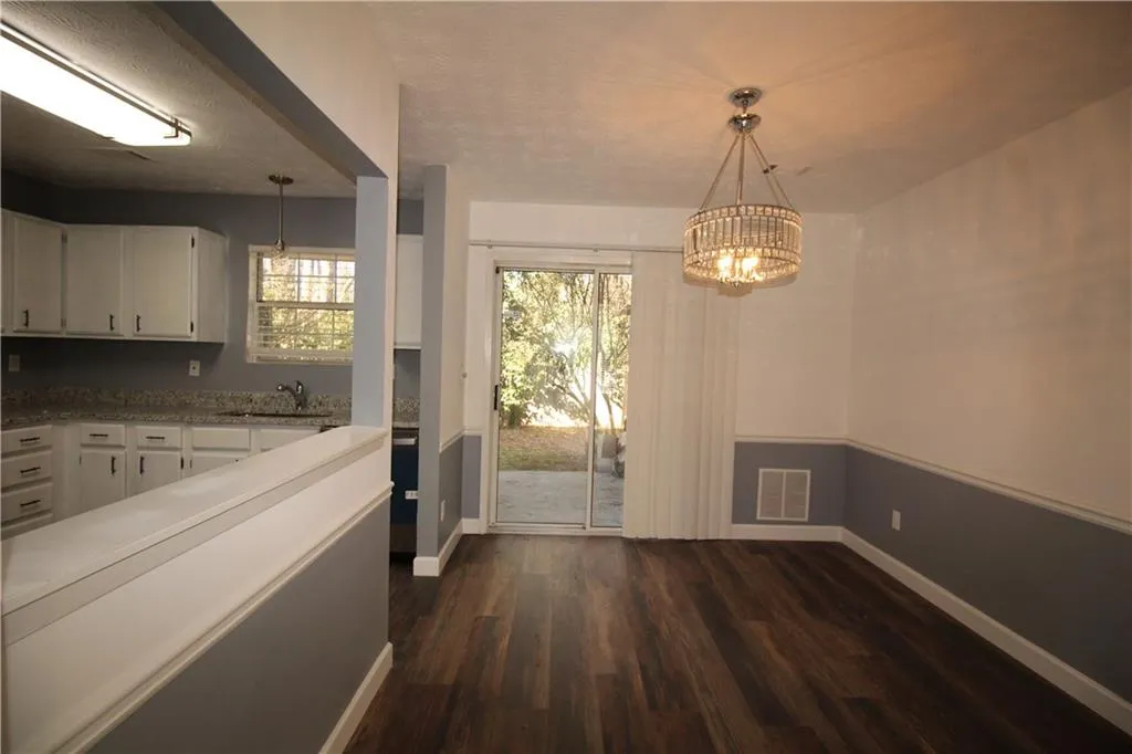 3107 Queen Anne Court, Sandy Springs, Georgia 30350, 2 Bedrooms Bedrooms, ,2 BathroomsBathrooms,Residential,Sold,3107 Queen Anne Court,7159803