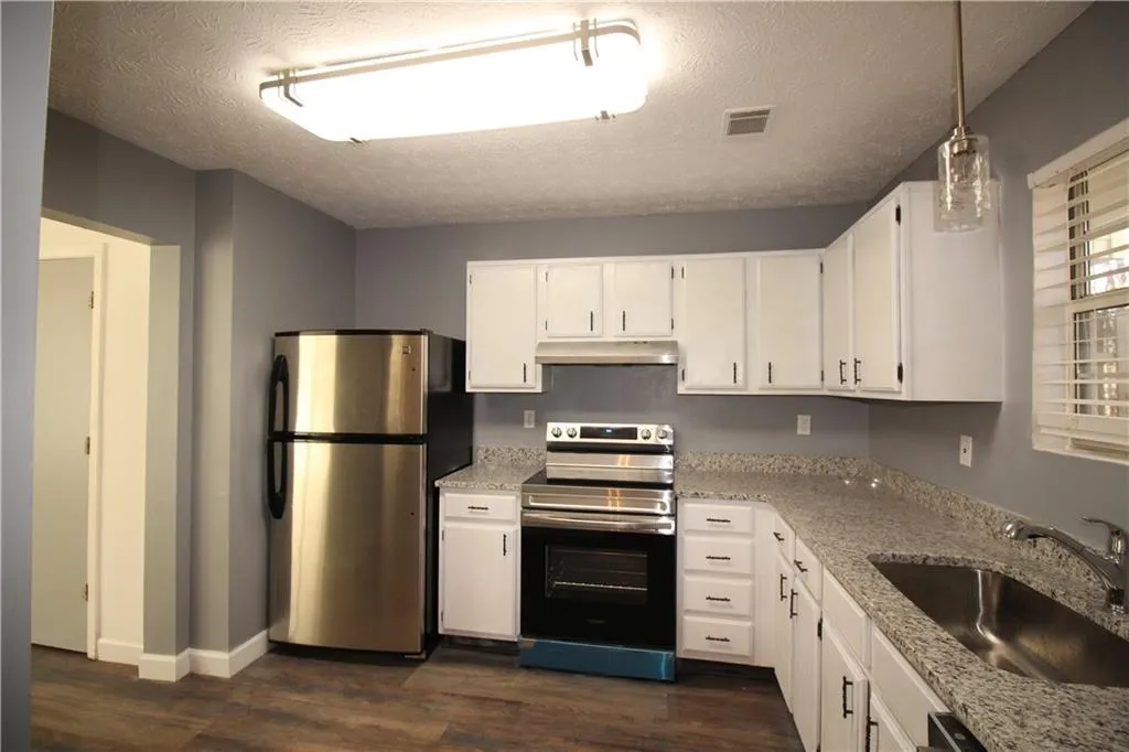 3107 Queen Anne Court, Sandy Springs, Georgia 30350, 2 Bedrooms Bedrooms, ,2 BathroomsBathrooms,Residential,Sold,3107 Queen Anne Court,7159803