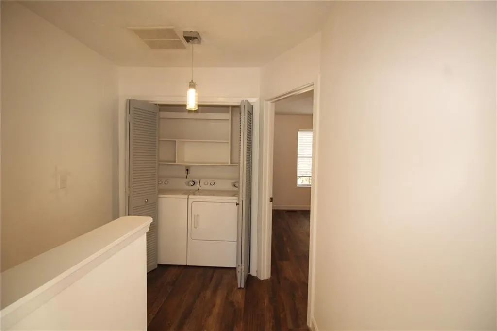 3107 Queen Anne Court, Sandy Springs, Georgia 30350, 2 Bedrooms Bedrooms, ,2 BathroomsBathrooms,Residential,Sold,3107 Queen Anne Court,7159803