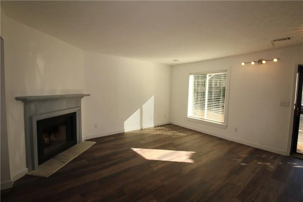 3107 Queen Anne Court, Sandy Springs, Georgia 30350, 2 Bedrooms Bedrooms, ,2 BathroomsBathrooms,Residential,Sold,3107 Queen Anne Court,7159803