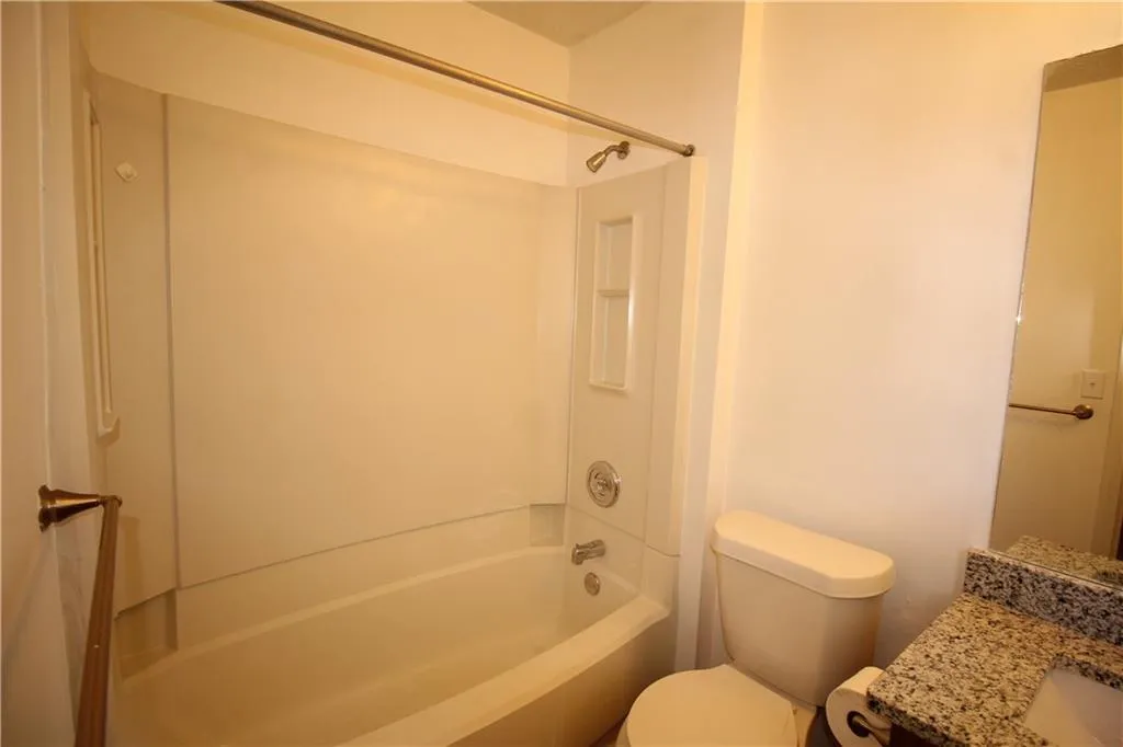 3107 Queen Anne Court, Sandy Springs, Georgia 30350, 2 Bedrooms Bedrooms, ,2 BathroomsBathrooms,Residential,Sold,3107 Queen Anne Court,7159803