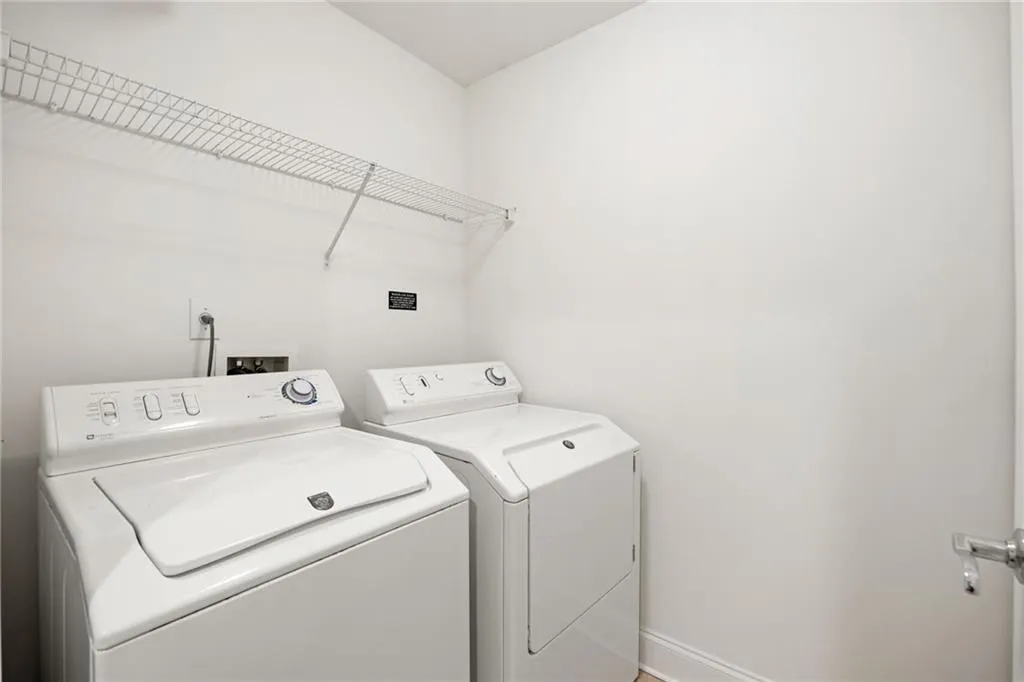 50 Biscayne Drive Nw Unit 2111, Atlanta, Georgia 30309, 2 Bedrooms Bedrooms, ,2 BathroomsBathrooms,Residential,For Sale,50 Biscayne Drive Nw Unit 2111,7531920 50 Biscayne Drive Nw Unit 2111, Atlanta, Georgia 30309, 2 Bedrooms Bedrooms, ,2 BathroomsBathrooms,Residential,For Sale,50 Biscayne Drive Nw Unit 2111,7531920