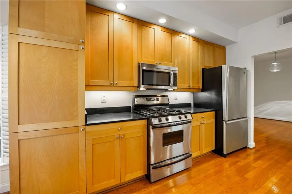 50 Biscayne Drive Nw Unit 2111, Atlanta, Georgia 30309, 2 Bedrooms Bedrooms, ,2 BathroomsBathrooms,Residential,For Sale,50 Biscayne Drive Nw Unit 2111,7531920 50 Biscayne Drive Nw Unit 2111, Atlanta, Georgia 30309, 2 Bedrooms Bedrooms, ,2 BathroomsBathrooms,Residential,For Sale,50 Biscayne Drive Nw Unit 2111,7531920