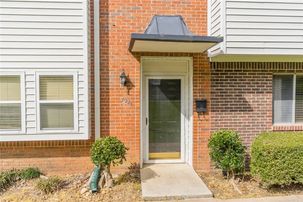 7094 Stonington Drive, Atlanta, Georgia 30328, 2 Bedrooms Bedrooms, ,2 BathroomsBathrooms,Residential,Sold,7094 Stonington Drive,6854909