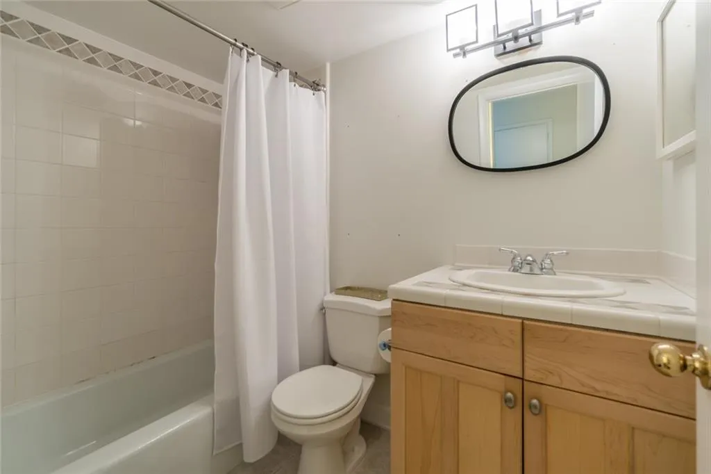 7094 Stonington Drive, Atlanta, Georgia 30328, 2 Bedrooms Bedrooms, ,2 BathroomsBathrooms,Residential,Sold,7094 Stonington Drive,6854909