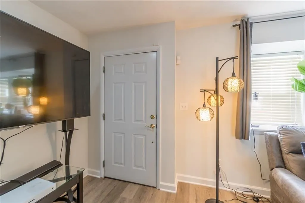 7094 Stonington Drive, Atlanta, Georgia 30328, 2 Bedrooms Bedrooms, ,2 BathroomsBathrooms,Residential,Sold,7094 Stonington Drive,6854909
