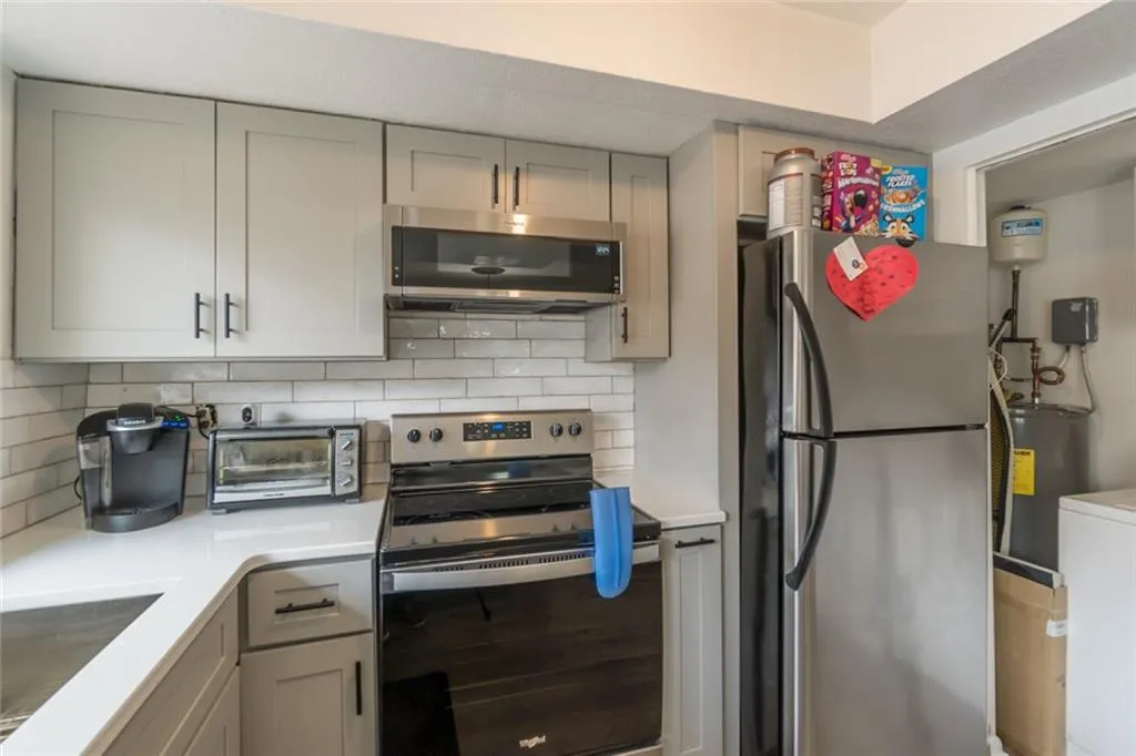 7094 Stonington Drive, Atlanta, Georgia 30328, 2 Bedrooms Bedrooms, ,2 BathroomsBathrooms,Residential,Sold,7094 Stonington Drive,6854909