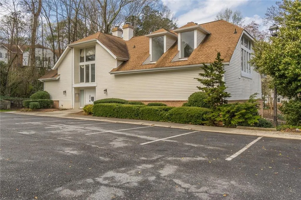 7094 Stonington Drive, Atlanta, Georgia 30328, 2 Bedrooms Bedrooms, ,2 BathroomsBathrooms,Residential,Sold,7094 Stonington Drive,6854909