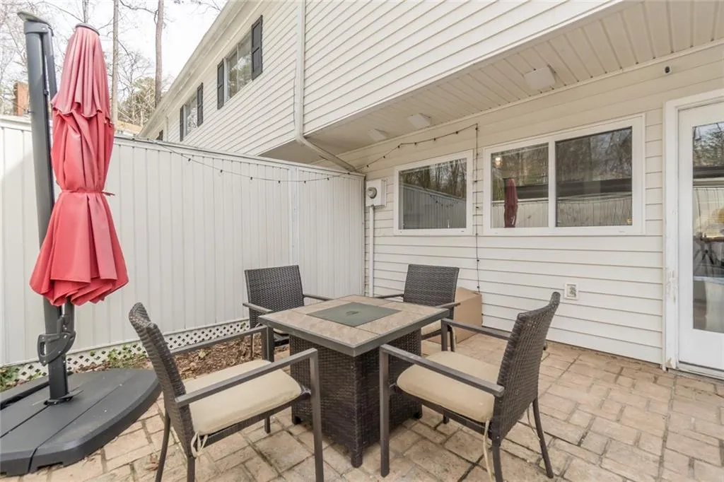7094 Stonington Drive, Atlanta, Georgia 30328, 2 Bedrooms Bedrooms, ,2 BathroomsBathrooms,Residential,Sold,7094 Stonington Drive,6854909