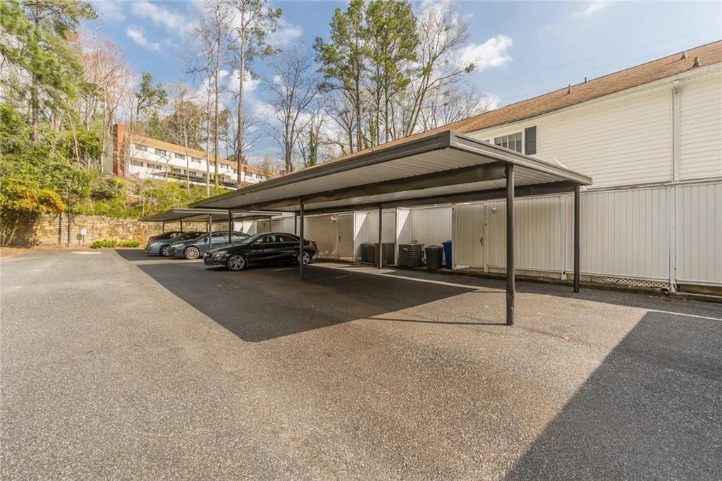 7094 Stonington Drive, Atlanta, Georgia 30328, 2 Bedrooms Bedrooms, ,2 BathroomsBathrooms,Residential,Sold,7094 Stonington Drive,6854909