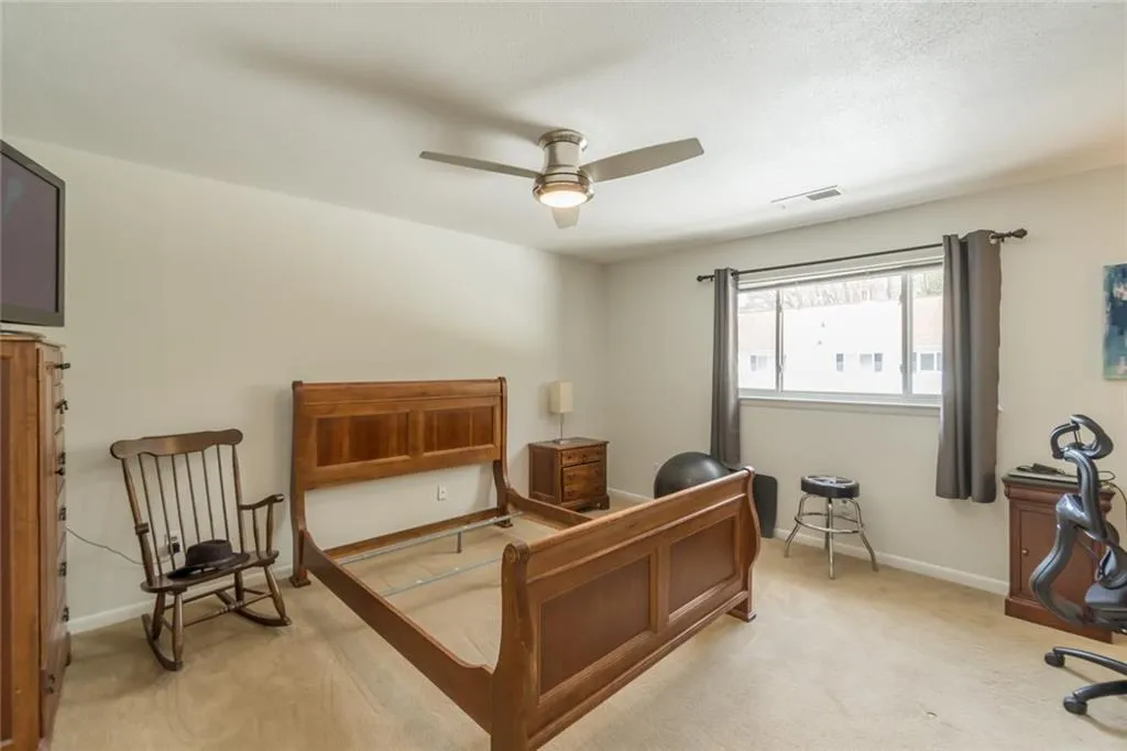 7094 Stonington Drive, Atlanta, Georgia 30328, 2 Bedrooms Bedrooms, ,2 BathroomsBathrooms,Residential,Sold,7094 Stonington Drive,6854909