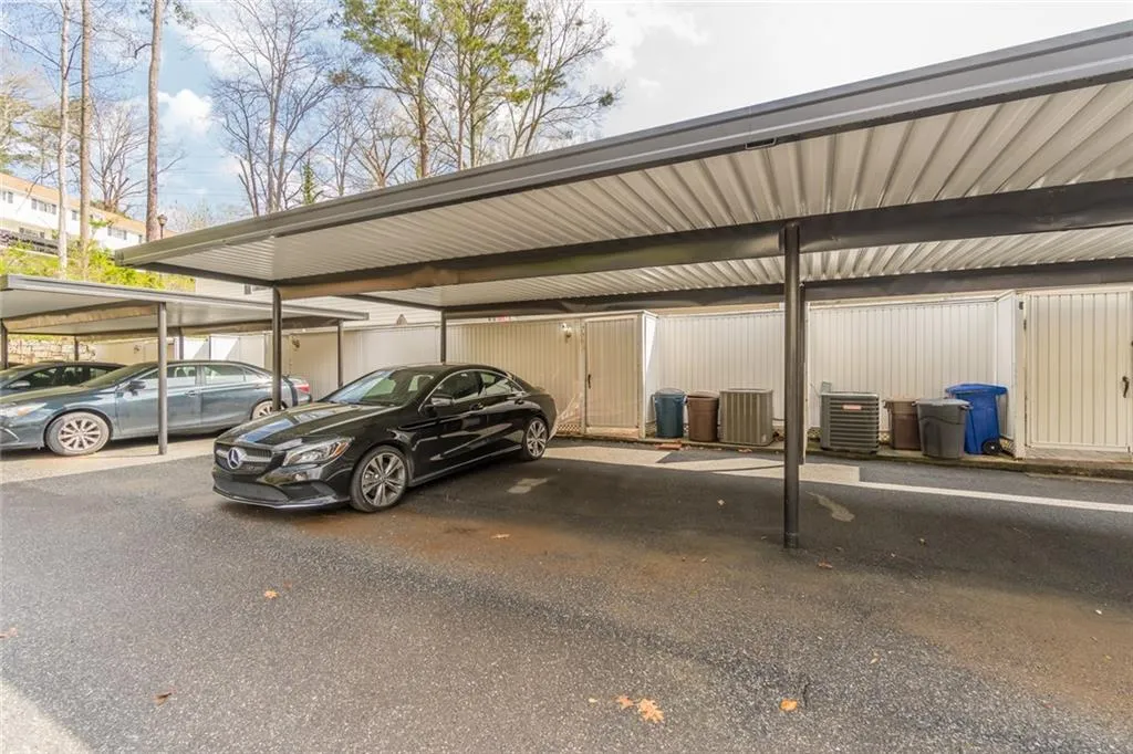 7094 Stonington Drive, Atlanta, Georgia 30328, 2 Bedrooms Bedrooms, ,2 BathroomsBathrooms,Residential,Sold,7094 Stonington Drive,6854909