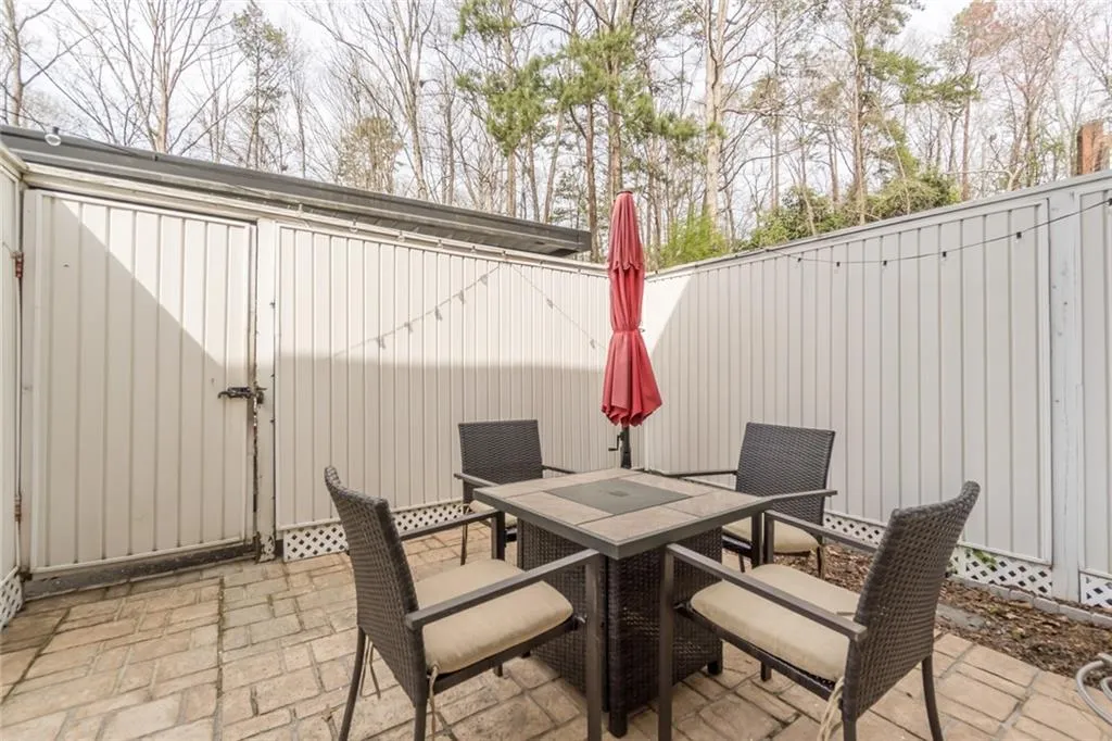 7094 Stonington Drive, Atlanta, Georgia 30328, 2 Bedrooms Bedrooms, ,2 BathroomsBathrooms,Residential,Sold,7094 Stonington Drive,6854909