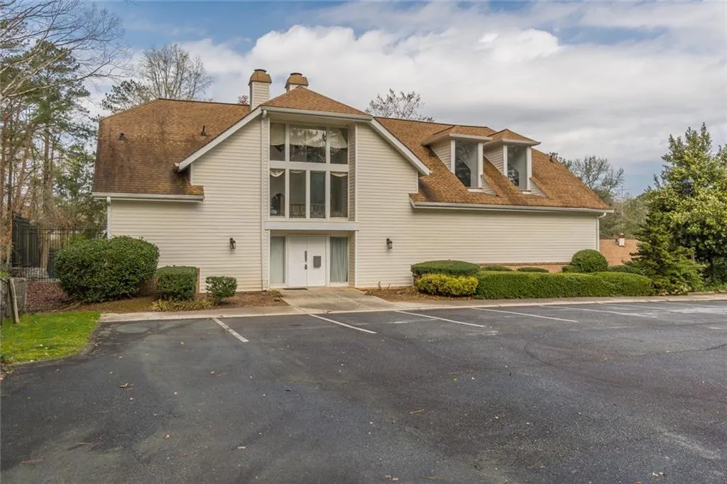 7094 Stonington Drive, Atlanta, Georgia 30328, 2 Bedrooms Bedrooms, ,2 BathroomsBathrooms,Residential,Sold,7094 Stonington Drive,6854909