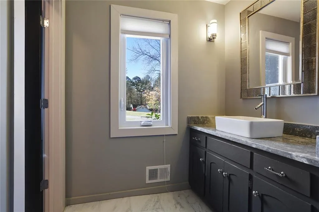 8165 Innsbruck Drive, Atlanta, Georgia 30350, 4 Bedrooms Bedrooms, ,3 BathroomsBathrooms,Residential,Sold,8165 Innsbruck Drive,5625969