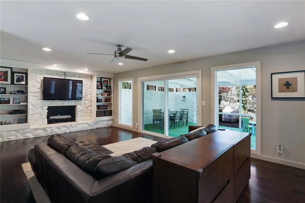 8165 Innsbruck Drive, Atlanta, Georgia 30350, 4 Bedrooms Bedrooms, ,3 BathroomsBathrooms,Residential,Sold,8165 Innsbruck Drive,5625969