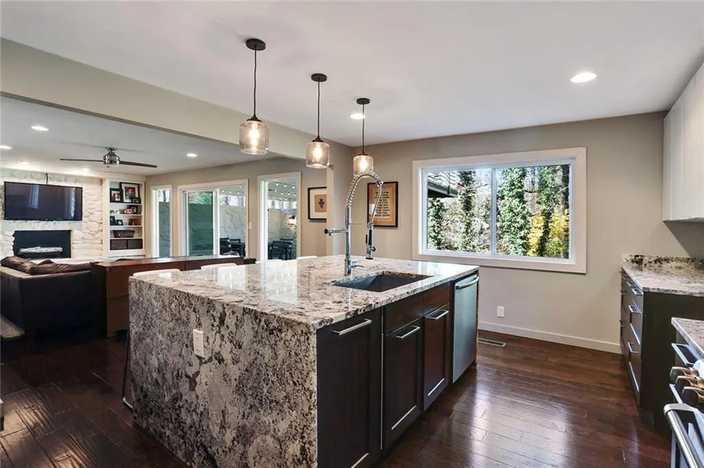 8165 Innsbruck Drive, Atlanta, Georgia 30350, 4 Bedrooms Bedrooms, ,3 BathroomsBathrooms,Residential,Sold,8165 Innsbruck Drive,5625969