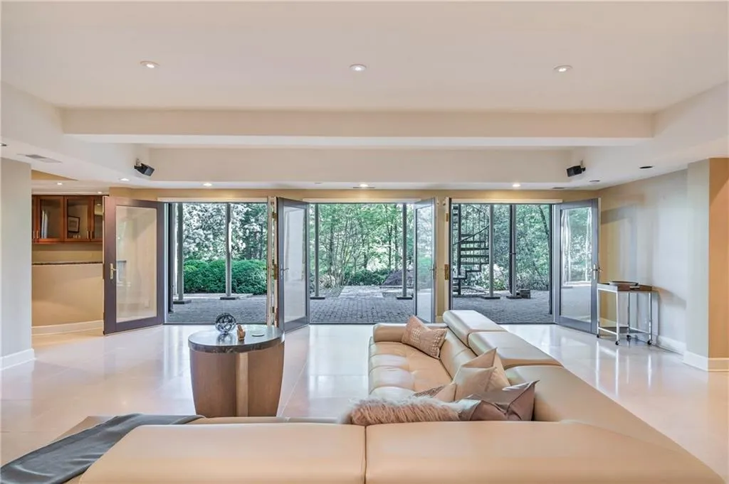 5120 Jett Forest Trail, Atlanta, Georgia 30327, 5 Bedrooms Bedrooms, ,4 BathroomsBathrooms,Residential,Sold,5120 Jett Forest Trail,6537740