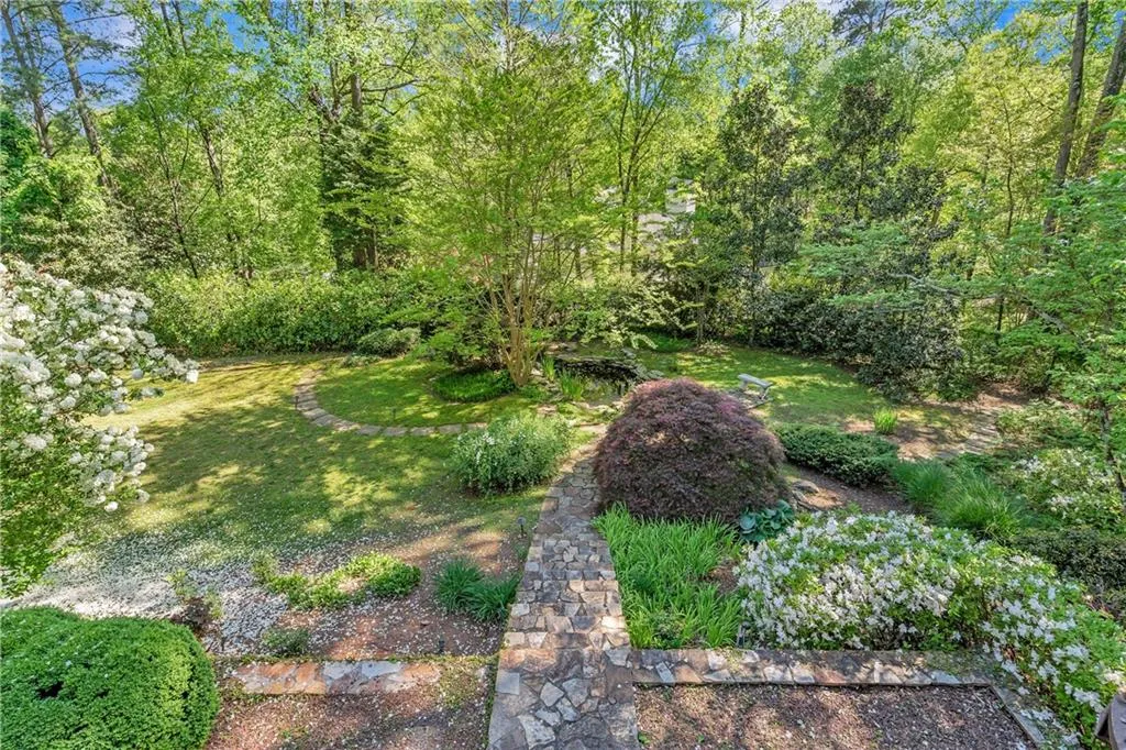 5120 Jett Forest Trail, Atlanta, Georgia 30327, 5 Bedrooms Bedrooms, ,4 BathroomsBathrooms,Residential,Sold,5120 Jett Forest Trail,6537740