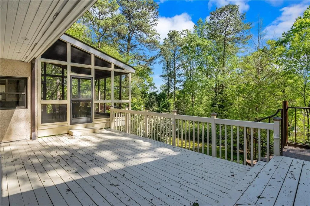 5120 Jett Forest Trail, Atlanta, Georgia 30327, 5 Bedrooms Bedrooms, ,4 BathroomsBathrooms,Residential,Sold,5120 Jett Forest Trail,6537740