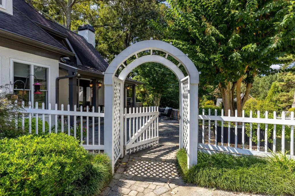 285 Lackland Court, Sandy Springs, Georgia 30350, 5 Bedrooms Bedrooms, ,4 BathroomsBathrooms,Residential,Sold,285 Lackland Court,6959754 285 Lackland Court, Sandy Springs, Georgia 30350, 5 Bedrooms Bedrooms, ,4 BathroomsBathrooms,Residential,Sold,285 Lackland Court,6959754