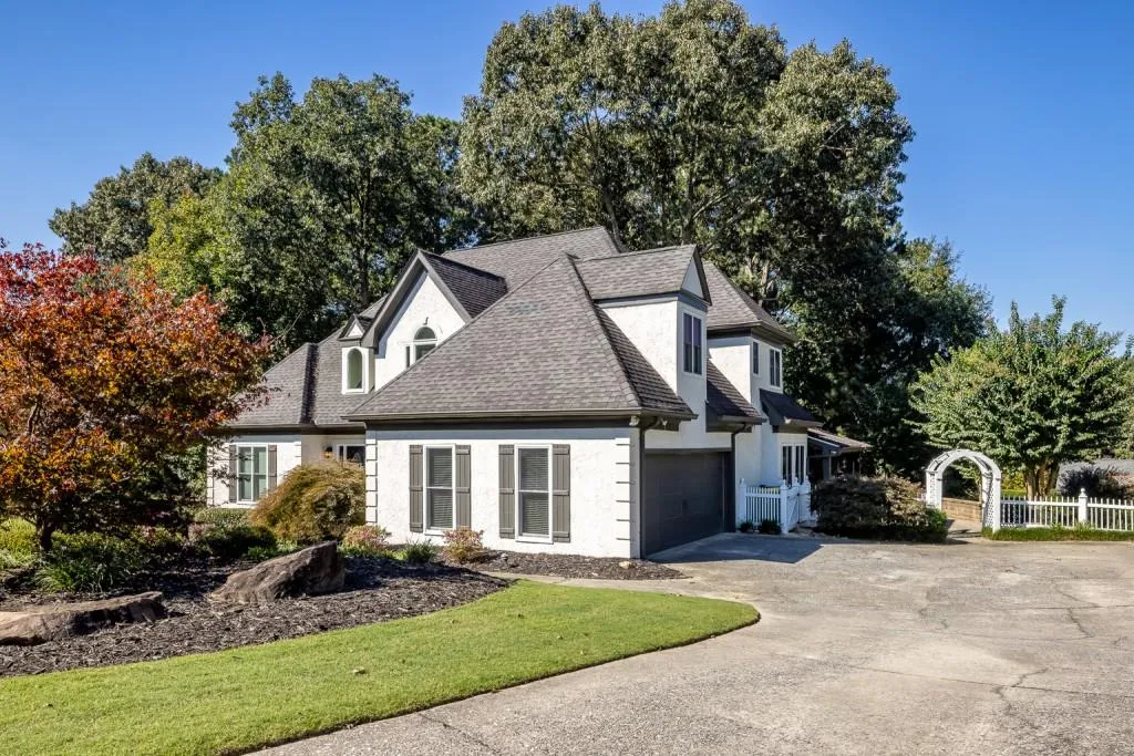 285 Lackland Court, Sandy Springs, Georgia 30350, 5 Bedrooms Bedrooms, ,4 BathroomsBathrooms,Residential,Sold,285 Lackland Court,6959754 285 Lackland Court, Sandy Springs, Georgia 30350, 5 Bedrooms Bedrooms, ,4 BathroomsBathrooms,Residential,Sold,285 Lackland Court,6959754