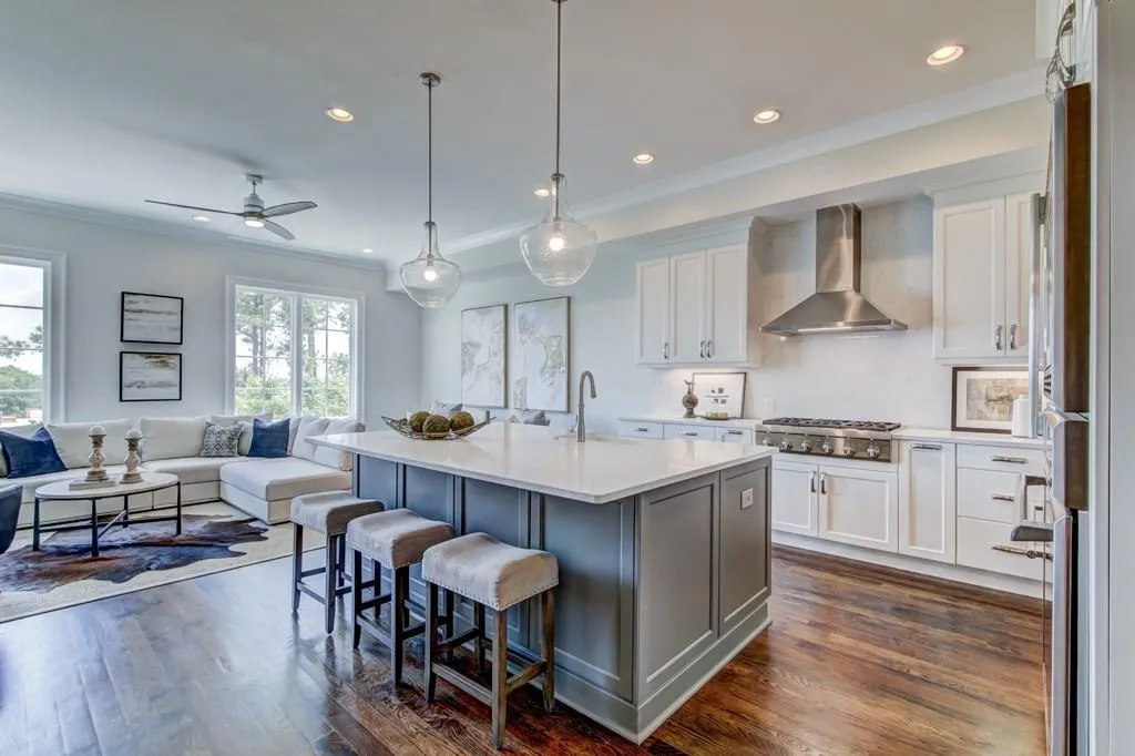 2820 Paces Lookout Lane, Atlanta, Georgia 30339, 4 Bedrooms Bedrooms, ,4 BathroomsBathrooms,Residential,Sold,2820 Paces Lookout Lane,6007971