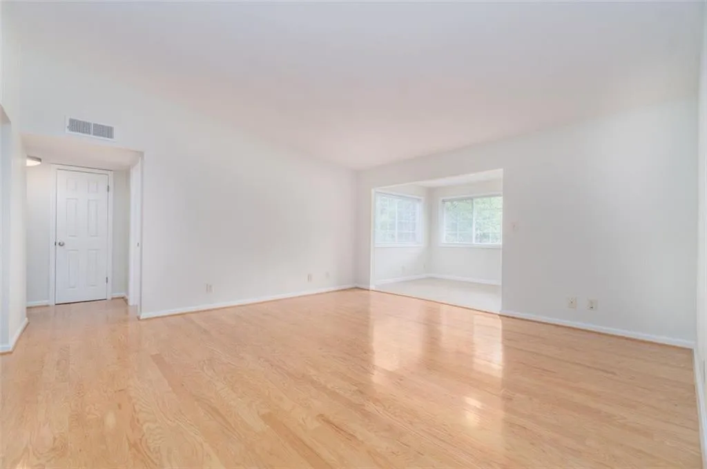 1468 Briarwood Road Ne Unit 1304, Atlanta, Georgia 30319, 2 Bedrooms Bedrooms, ,2 BathroomsBathrooms,Residential,For Sale,1468 Briarwood Road Ne Unit 1304,7629076