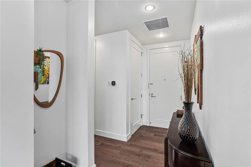 1820 Peachtree Street Nw Unit 1509, Atlanta, Georgia 30309, 2 Bedrooms Bedrooms, 0 ,3 BathroomsBathrooms,Residential,For Sale,1820 Peachtree Street Nw Unit 1509,7800264