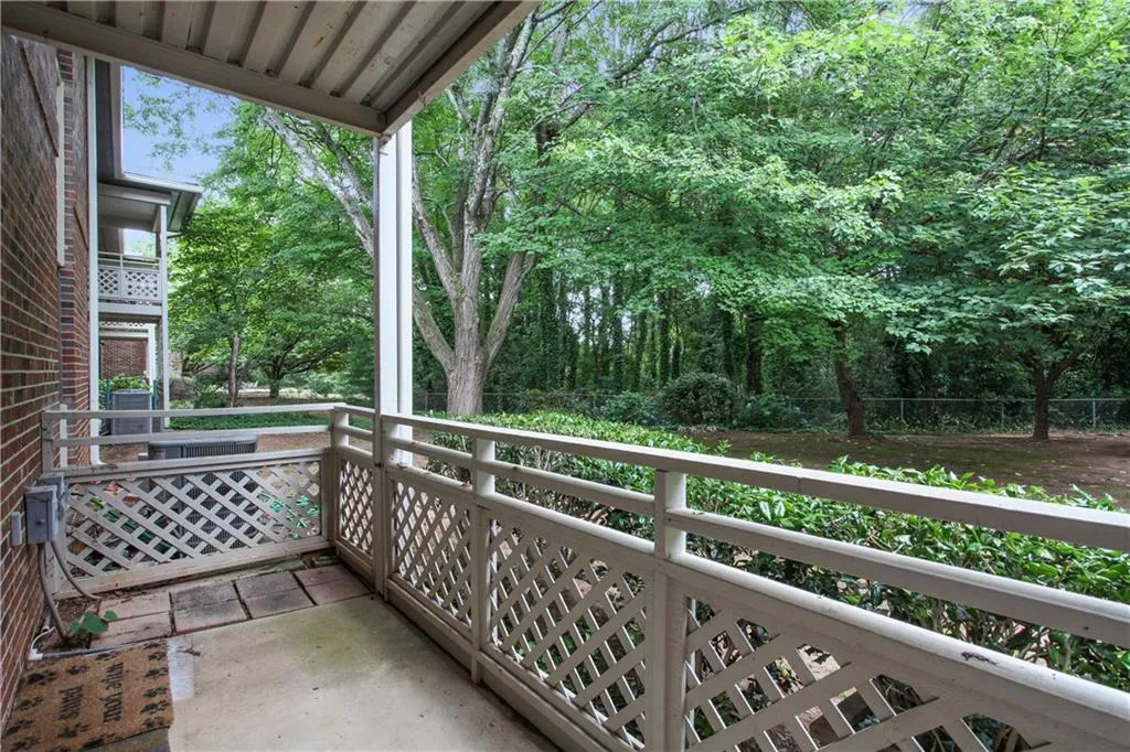 475 Mount Vernon Highway Ne Unit B109, Sandy Springs, Georgia 30328, 2 Bedrooms Bedrooms, ,2 BathroomsBathrooms,Residential,Sold,475 Mount Vernon Highway Ne Unit B109,6909346
