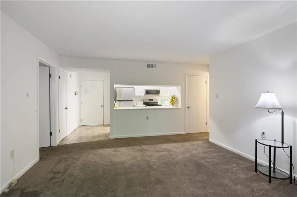 475 Mount Vernon Highway Ne Unit B109, Sandy Springs, Georgia 30328, 2 Bedrooms Bedrooms, ,2 BathroomsBathrooms,Residential,Sold,475 Mount Vernon Highway Ne Unit B109,6909346