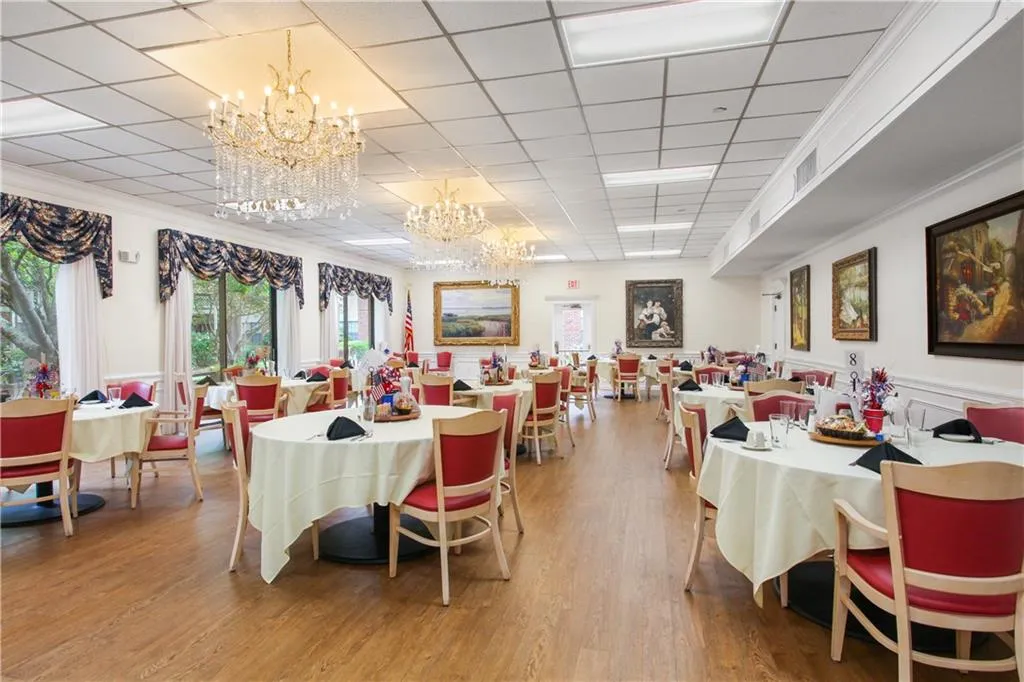 475 Mount Vernon Highway Ne Unit B109, Sandy Springs, Georgia 30328, 2 Bedrooms Bedrooms, ,2 BathroomsBathrooms,Residential,Sold,475 Mount Vernon Highway Ne Unit B109,6909346