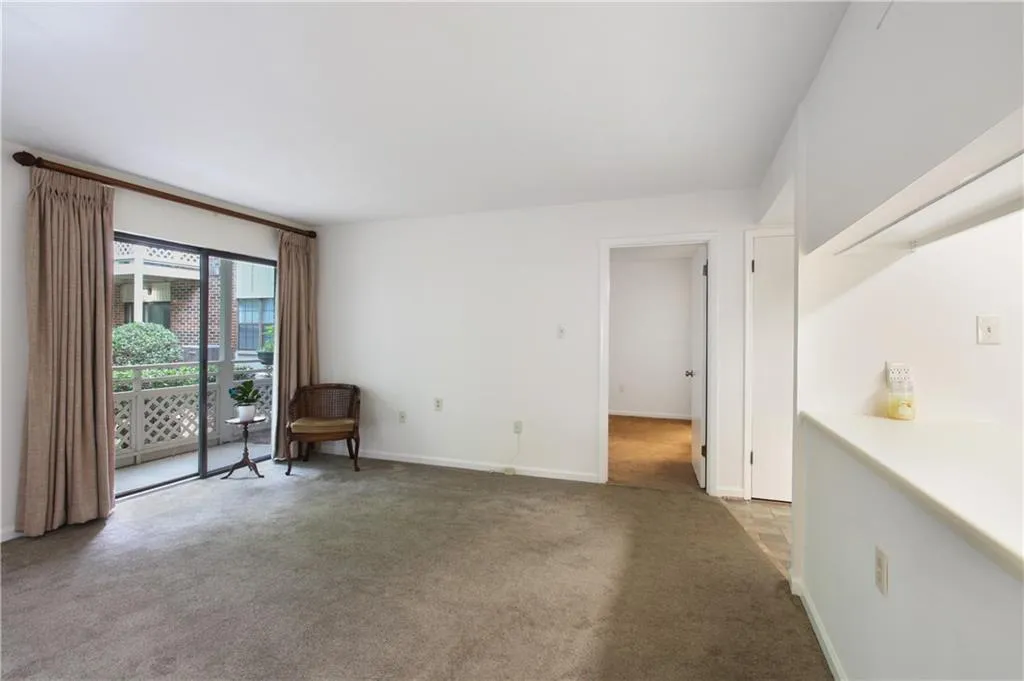 475 Mount Vernon Highway Ne Unit B109, Sandy Springs, Georgia 30328, 2 Bedrooms Bedrooms, ,2 BathroomsBathrooms,Residential,Sold,475 Mount Vernon Highway Ne Unit B109,6909346