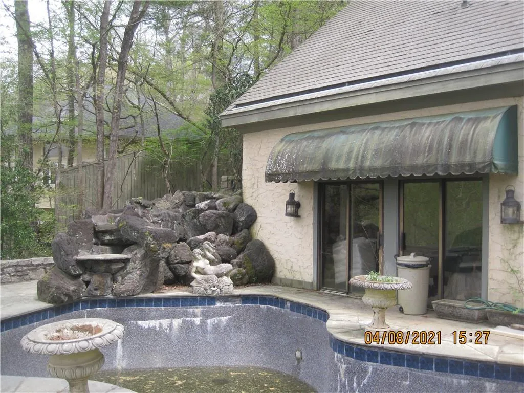 100 River North Run, Sandy Springs, Georgia 30328, 3 Bedrooms Bedrooms, ,5 BathroomsBathrooms,Residential,Sold,100 River North Run,6864708