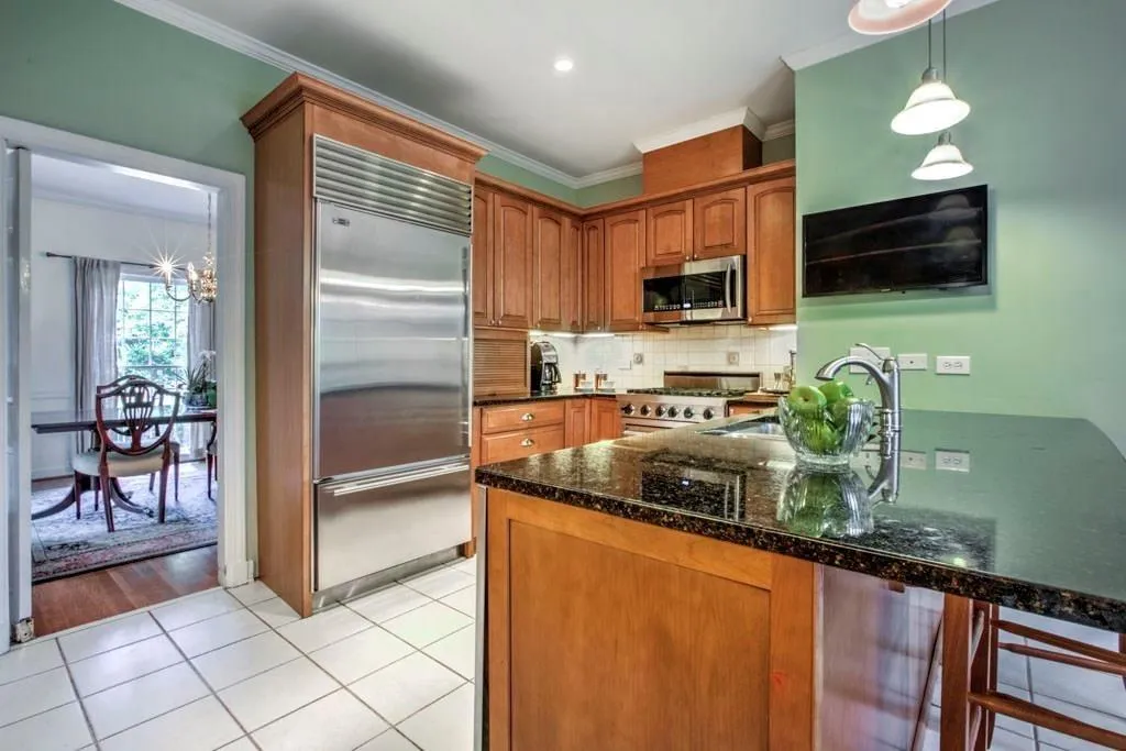 5571 Arundel Drive, Atlanta, Georgia 30327, 5 Bedrooms Bedrooms, ,3 BathroomsBathrooms,Residential,Sold,5571 Arundel Drive,6100452