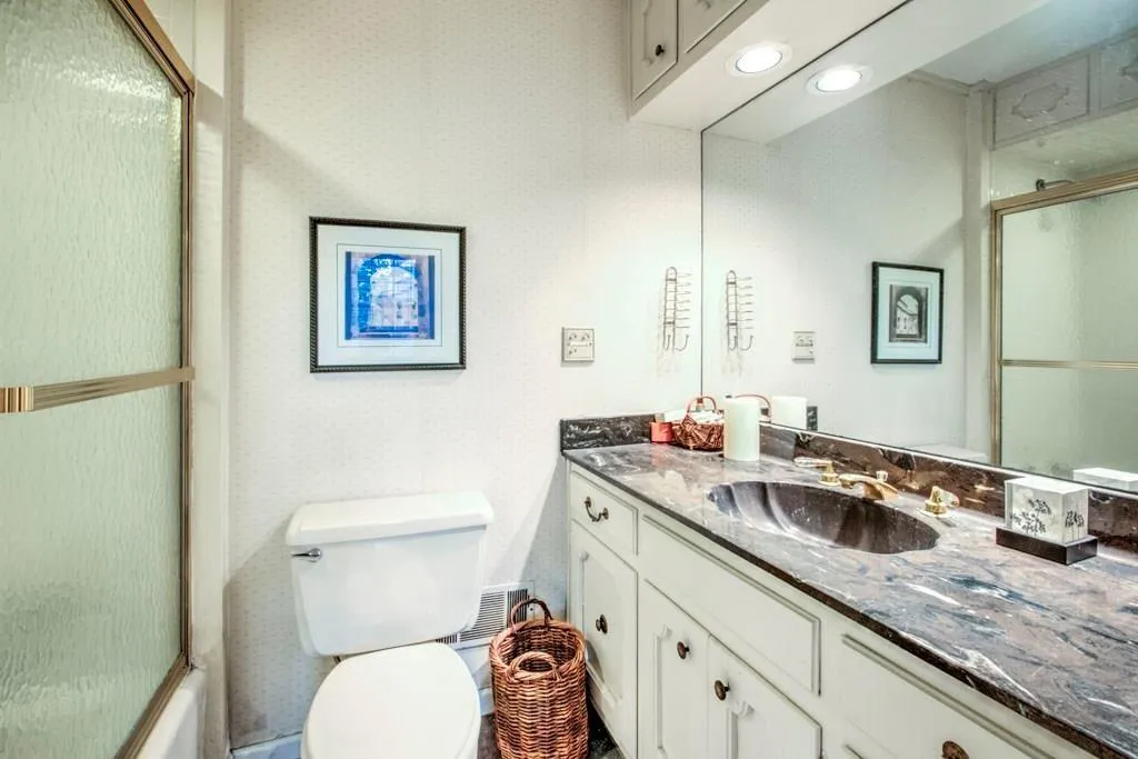 5571 Arundel Drive, Atlanta, Georgia 30327, 5 Bedrooms Bedrooms, ,3 BathroomsBathrooms,Residential,Sold,5571 Arundel Drive,6100452