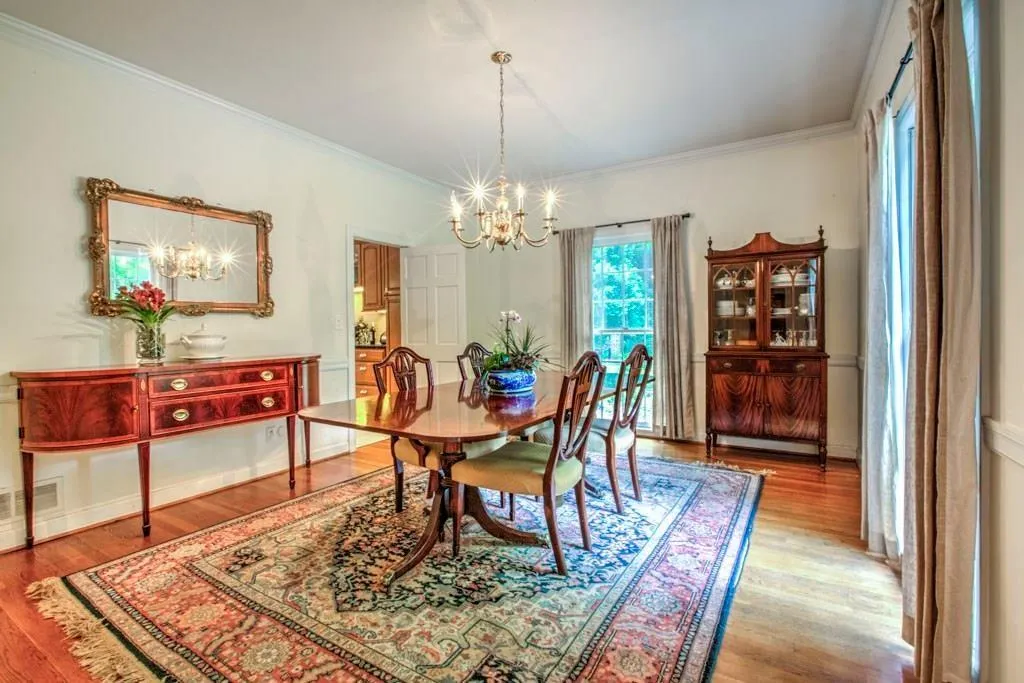 5571 Arundel Drive, Atlanta, Georgia 30327, 5 Bedrooms Bedrooms, ,3 BathroomsBathrooms,Residential,Sold,5571 Arundel Drive,6100452