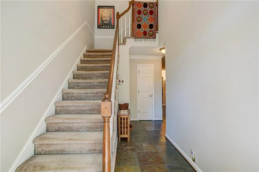 201 Dunwoody Chace, Sandy Springs, Georgia 30328, 2 Bedrooms Bedrooms, ,2 BathroomsBathrooms,Residential,Sold,201 Dunwoody Chace,5711813