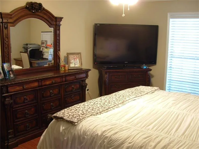 6851 Roswell Road Unit 11, Atlanta, Georgia 30328, 3 Bedrooms Bedrooms, ,2 BathroomsBathrooms,Residential,Sold,6851 Roswell Road Unit 11,5611506