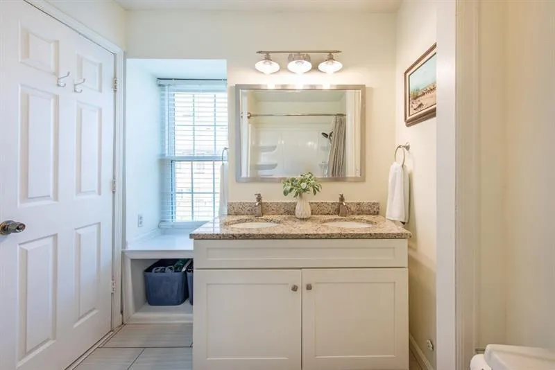3 Surry County Place Nw, Atlanta, Georgia 30318, 2 Bedrooms Bedrooms, 0 ,2 BathroomsBathrooms,Residential,For Sale,3 Surry County Place Nw,7841220