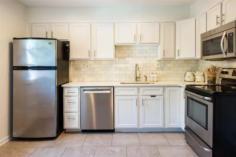 3 Surry County Place Nw, Atlanta, Georgia 30318, 2 Bedrooms Bedrooms, 0 ,2 BathroomsBathrooms,Residential,For Sale,3 Surry County Place Nw,7841220