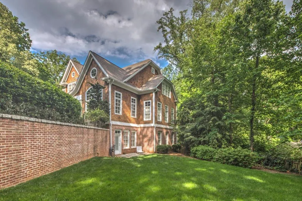 4605 Dudley Lane, Atlanta, Georgia 30327, 7 Bedrooms Bedrooms, ,8 BathroomsBathrooms,Residential,Sold,4605 Dudley Lane,5855921