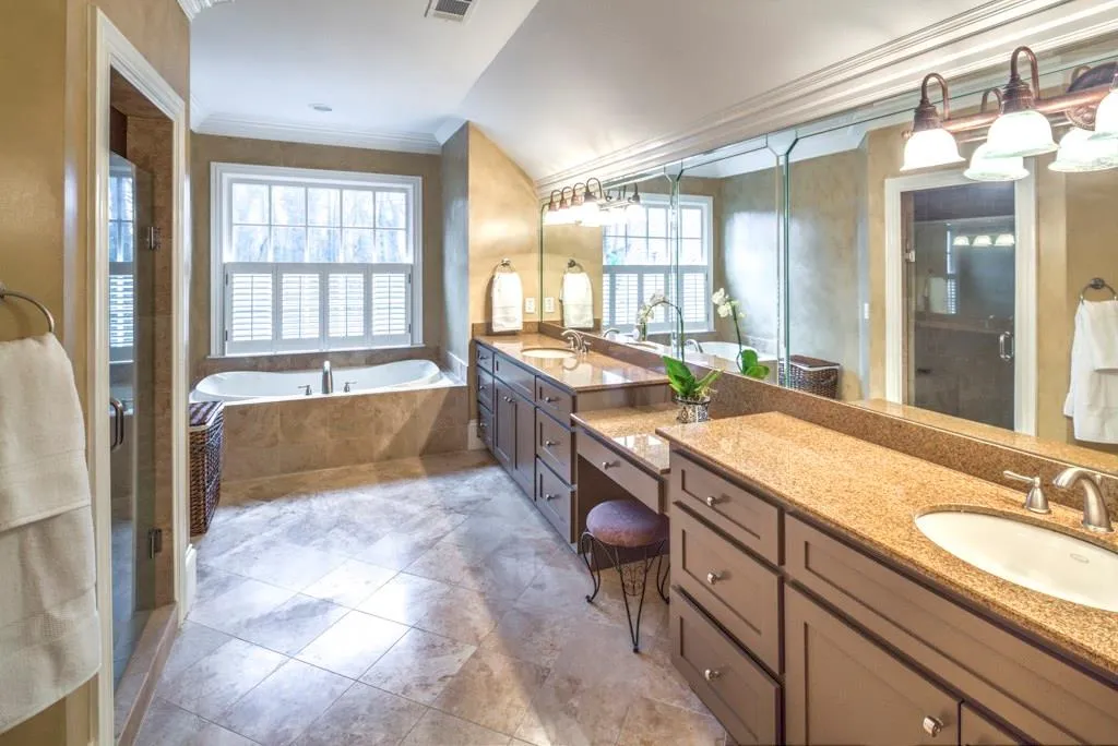 4605 Dudley Lane, Atlanta, Georgia 30327, 7 Bedrooms Bedrooms, ,8 BathroomsBathrooms,Residential,Sold,4605 Dudley Lane,5855921