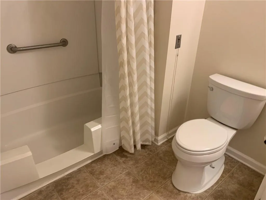 Georgia 30328, ,1 BathroomBathrooms,Residential,Sold,6665497